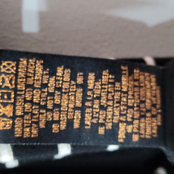 Love & Legend Black and White Striped Drop Shoulder Sequin Detail Top 3x - Picture 8 of 9